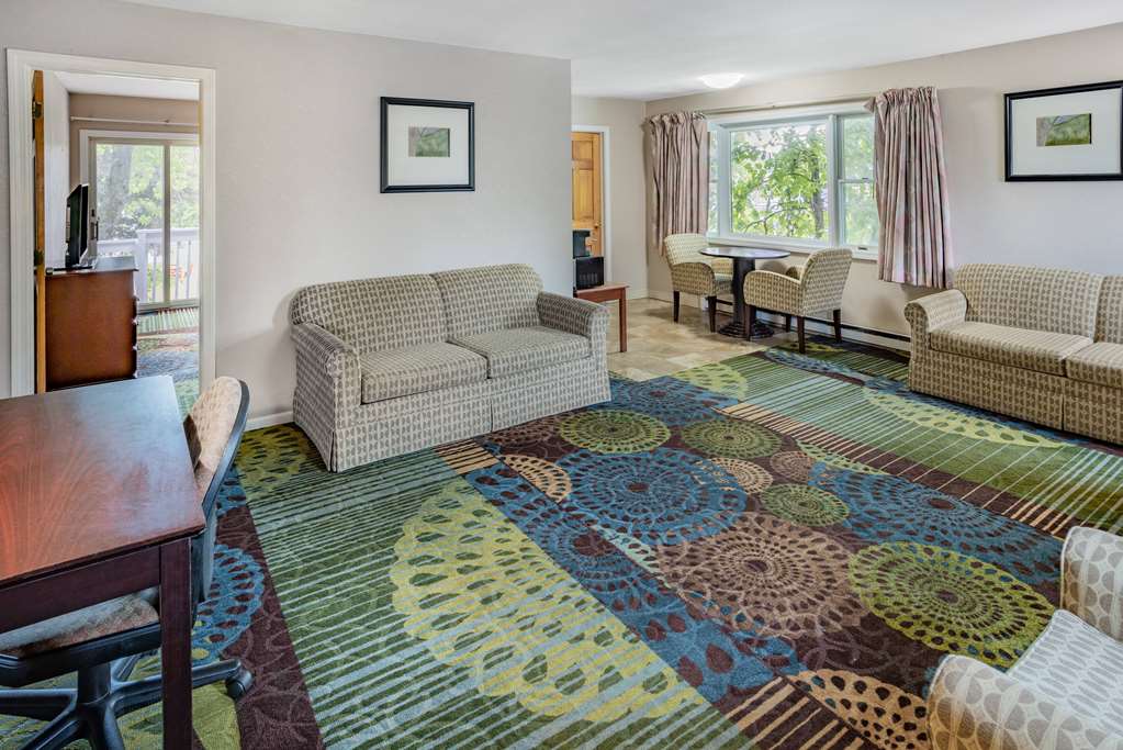 Travelodge by Wyndham Great Barrington Berkshires - photo 17