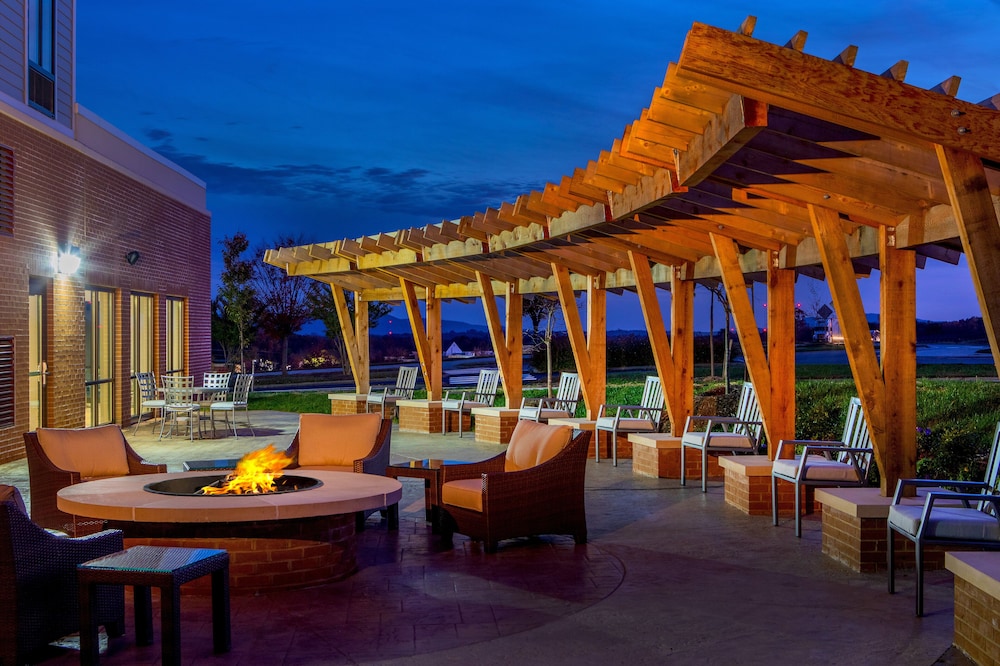 Staybridge Suites Charlottesville Airport by IHG - photo 31