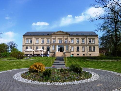 Gut Gnewikow — hotel in Neuruppin