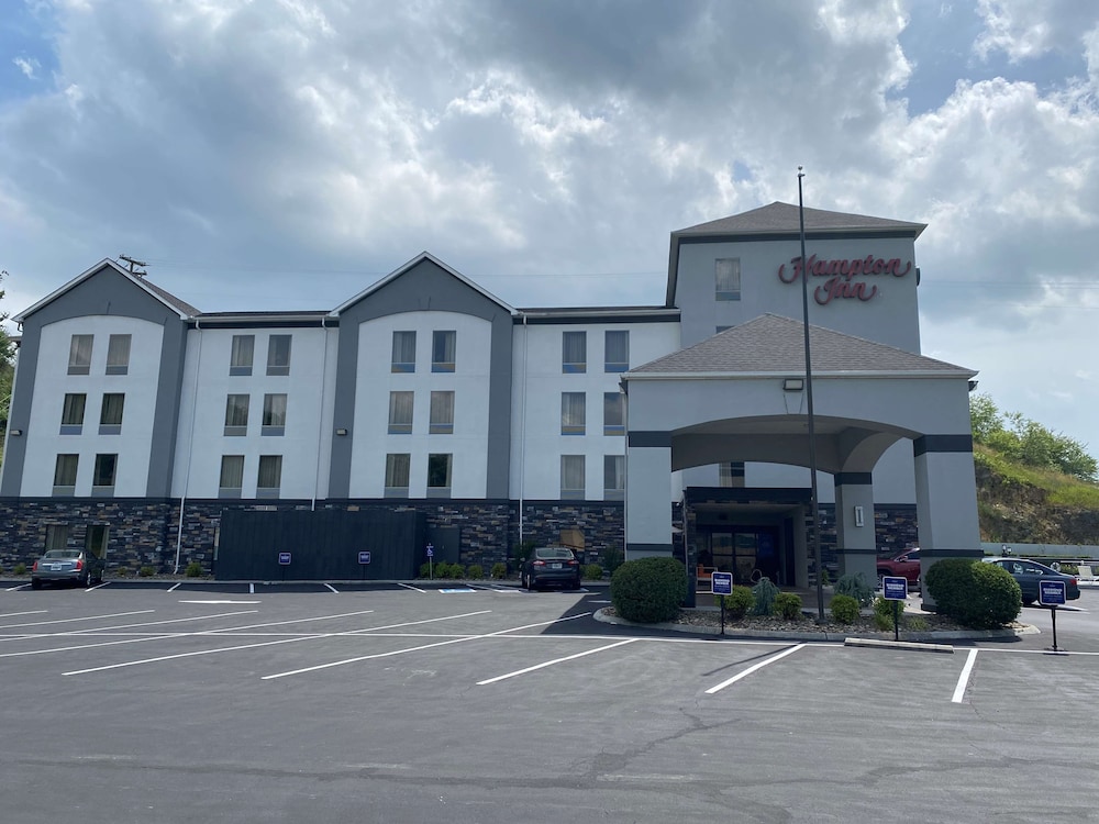 Hampton Inn Ft. Chiswell Max Meadows - featured photo