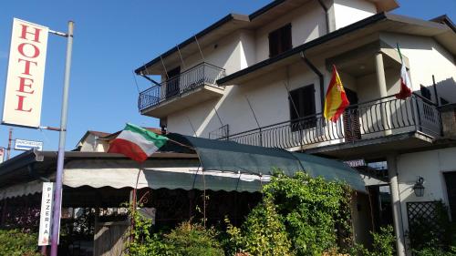 Hotel Tarabaralla — hotel in Borgo A Buggiano