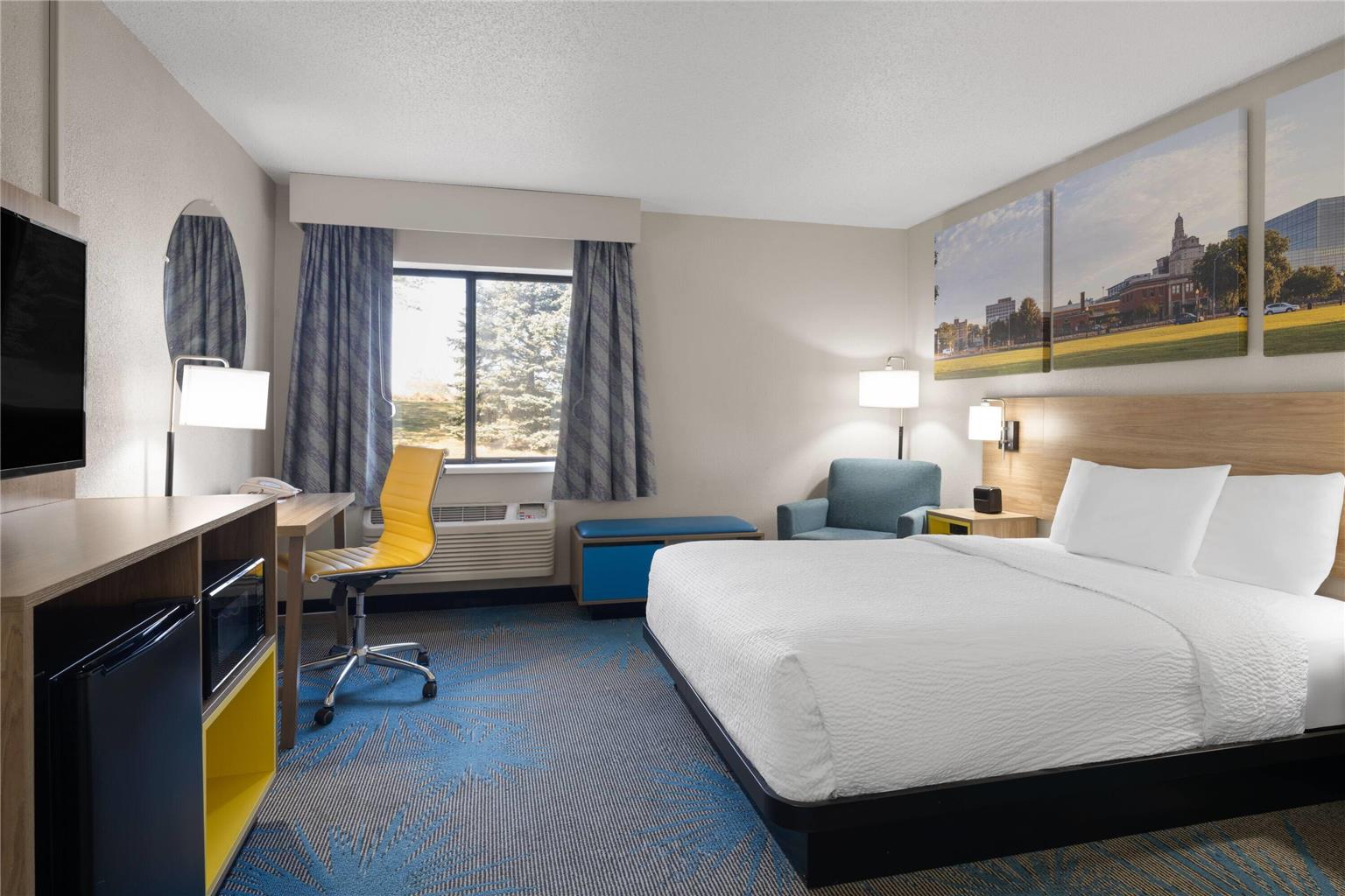 Days Inn By Wyndham Davenport - photo 6
