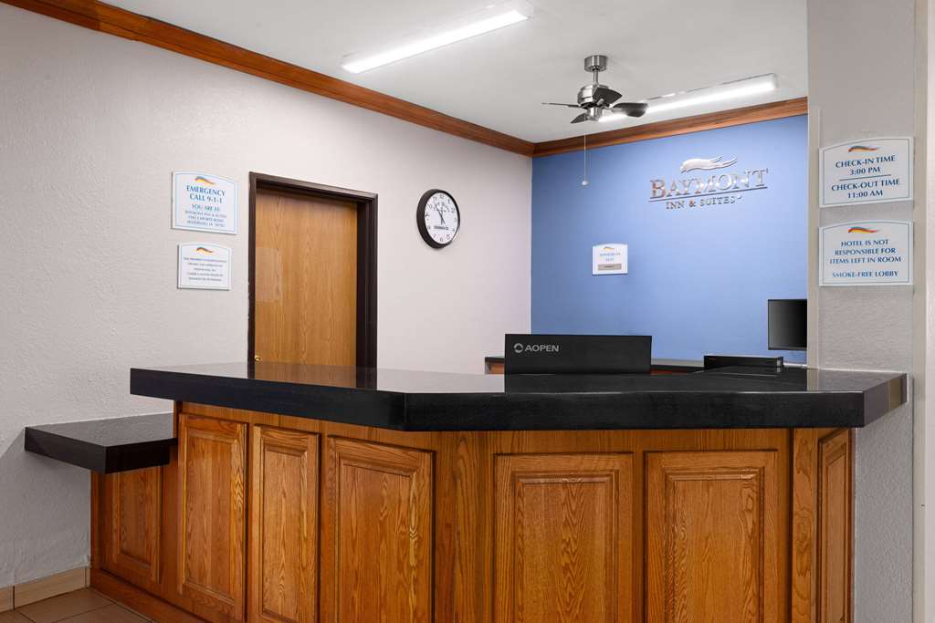Baymont by Wyndham Waterloo - photo 8