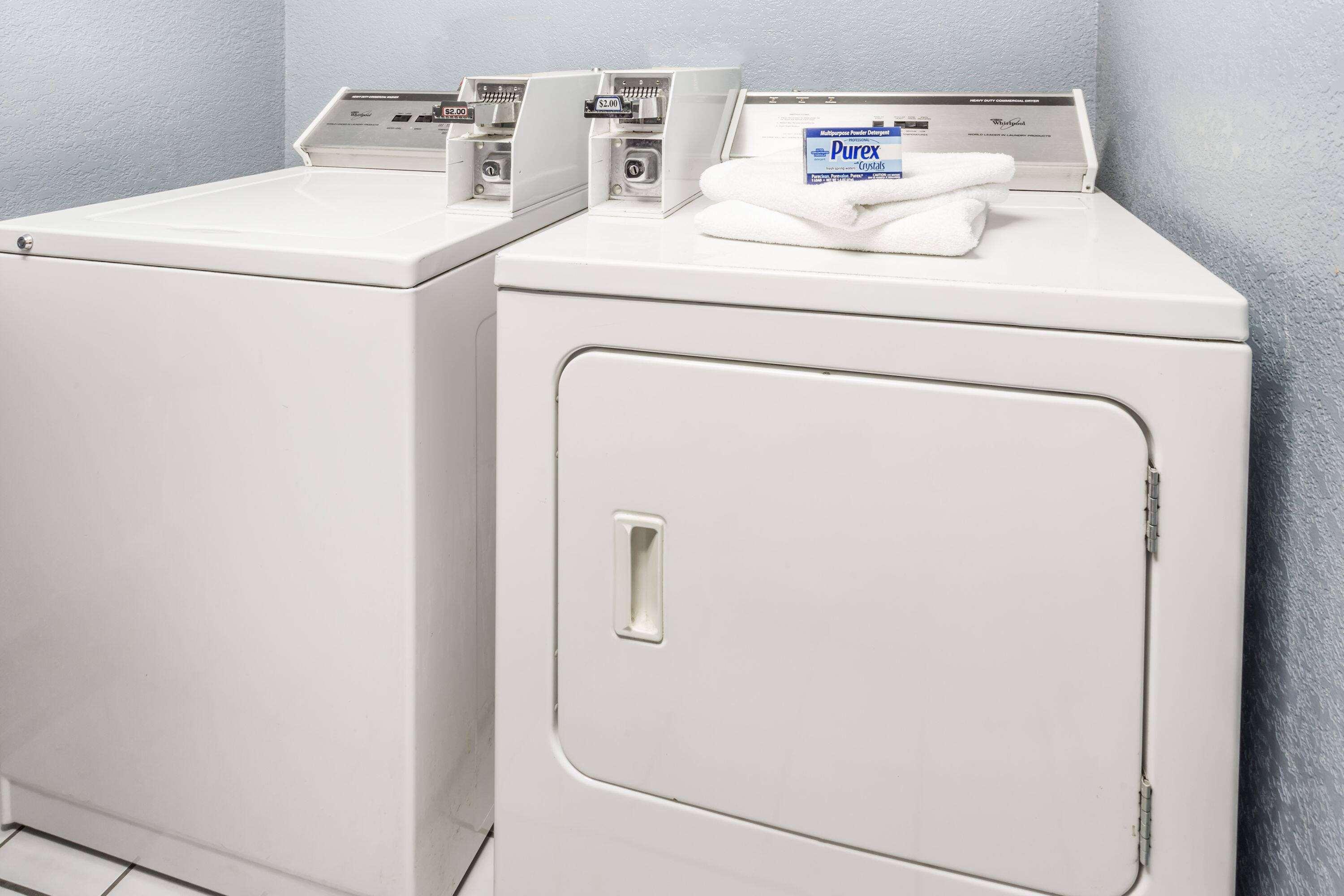 Super 8 by Wyndham Bourbonnais Kankakee Area - photo 20