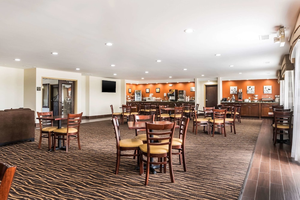 Sleep Inn North Liberty - photo 55