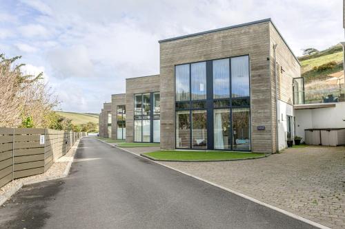 Close To Beach Wi Fi Parking in Kingsbridge, United Kingdom