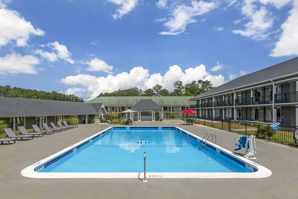 Quality Inn & Suites Santee I 95 - photo 52