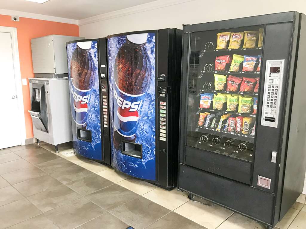 Motel 6 Anniston AL - photo 31