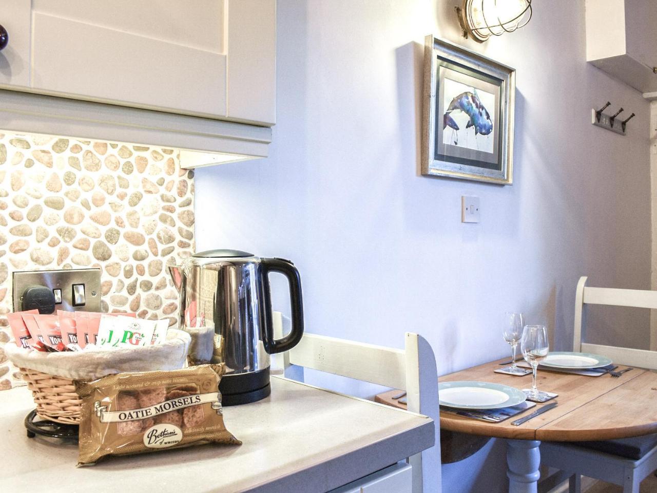 Sea Dog Cottage Uk42479