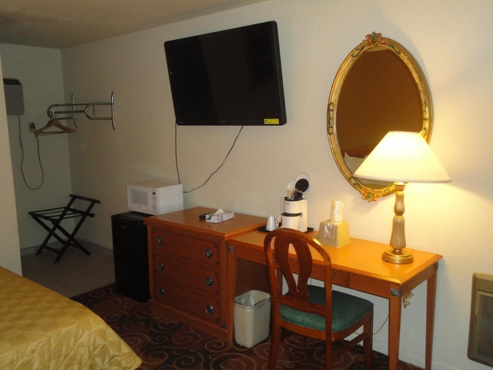 Americas Best Value Inn Santa Rosa NM - photo 15
