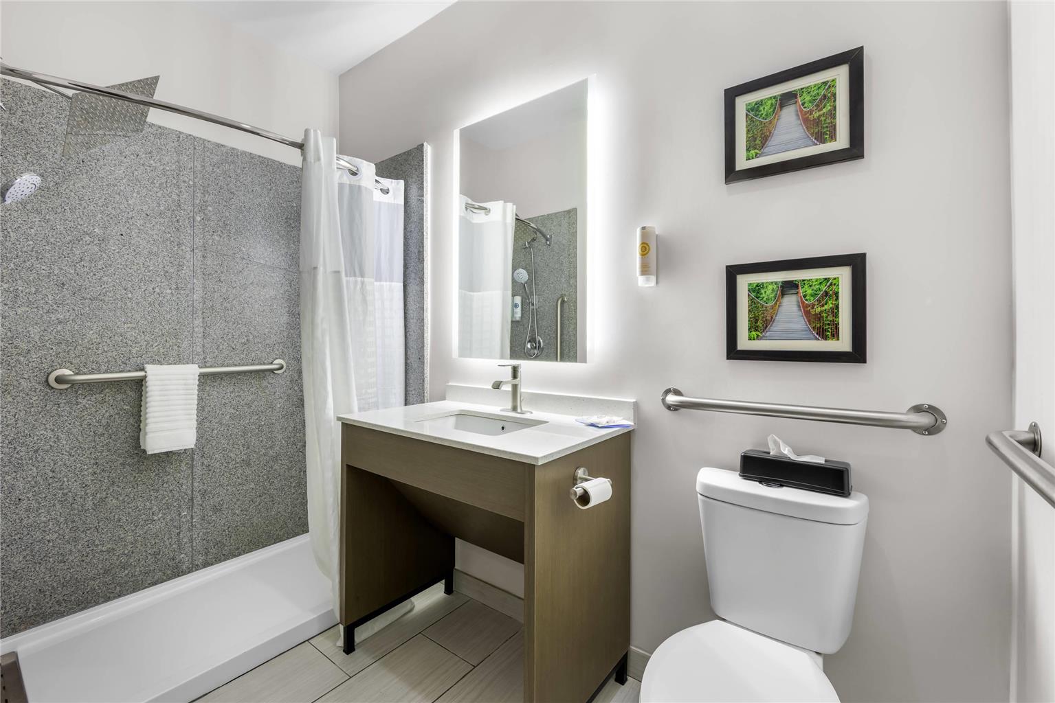 Comfort Suites London South - photo 14