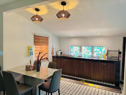 Rumah Hayden River View 2BR Wifi Netflix in Kuala Terengganu, Malaysia