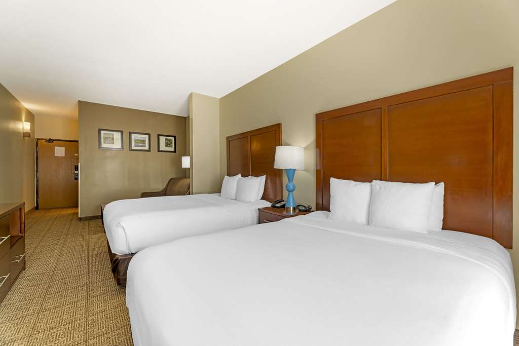 Comfort Suites Near Vancouver Mall - photo 27