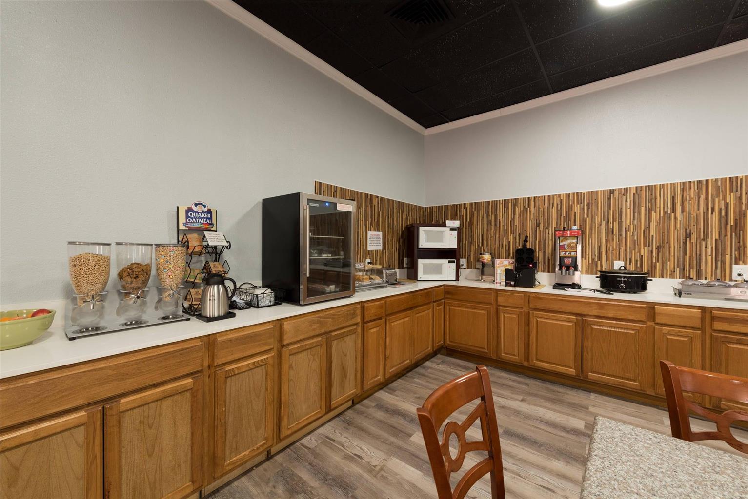 Quality Inn & Suites Manitou Springs at Pikes Peak - photo 44