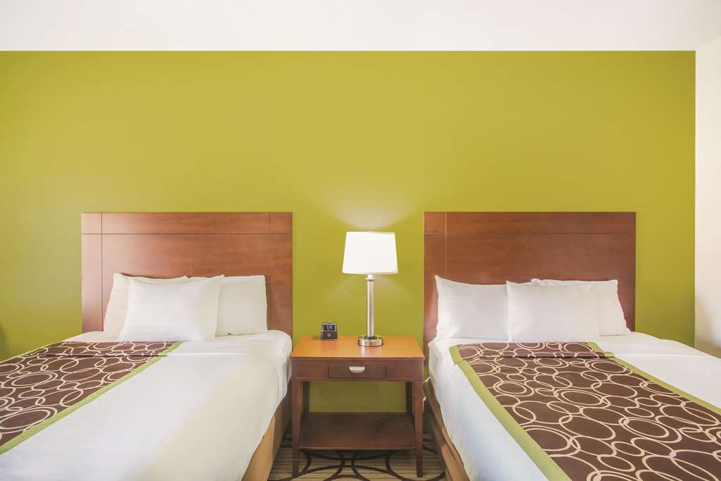 La Quinta Inn & Suites by Wyndham Conference Center Prescott - photo 13