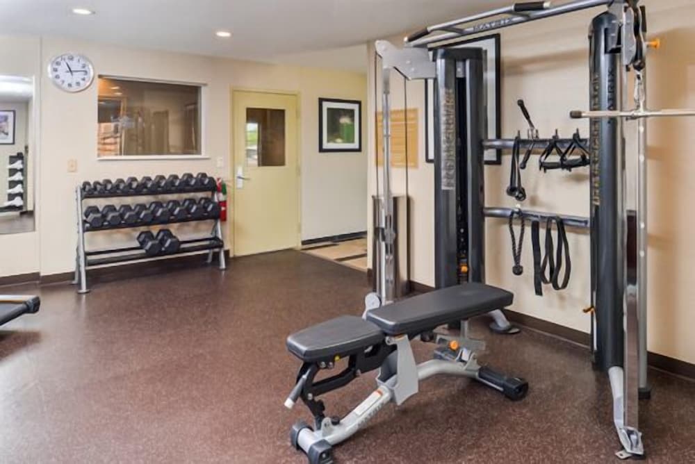 Candlewood Suites Beaumont by IHG - photo 18