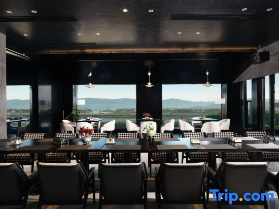 Yuefeng Jiajing Hotel in Hangzhou, People's Republic of China