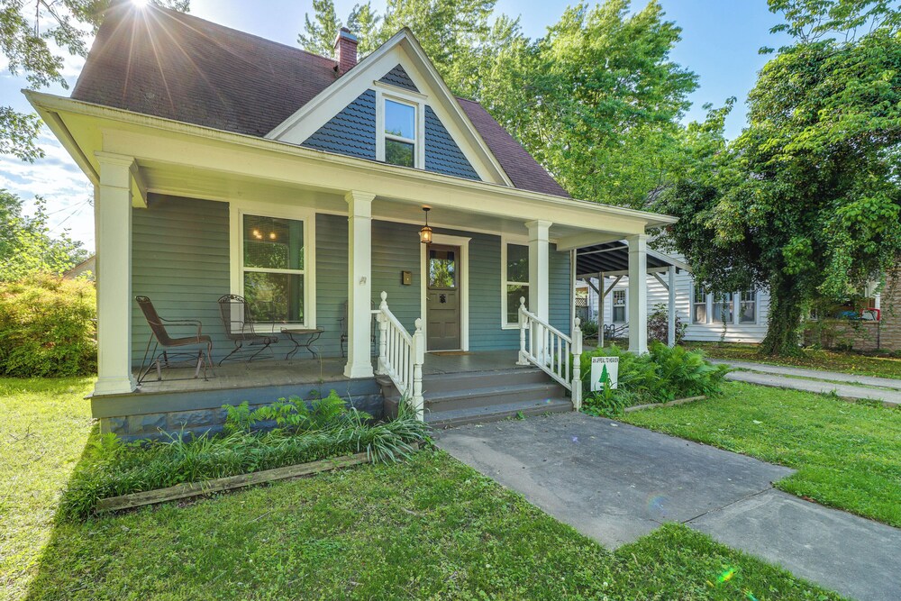 Harrison Family Home With Grill Near Downtown 18458765 — Harrison