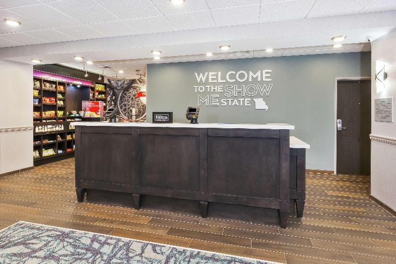Hampton Inn Sedalia - photo 3