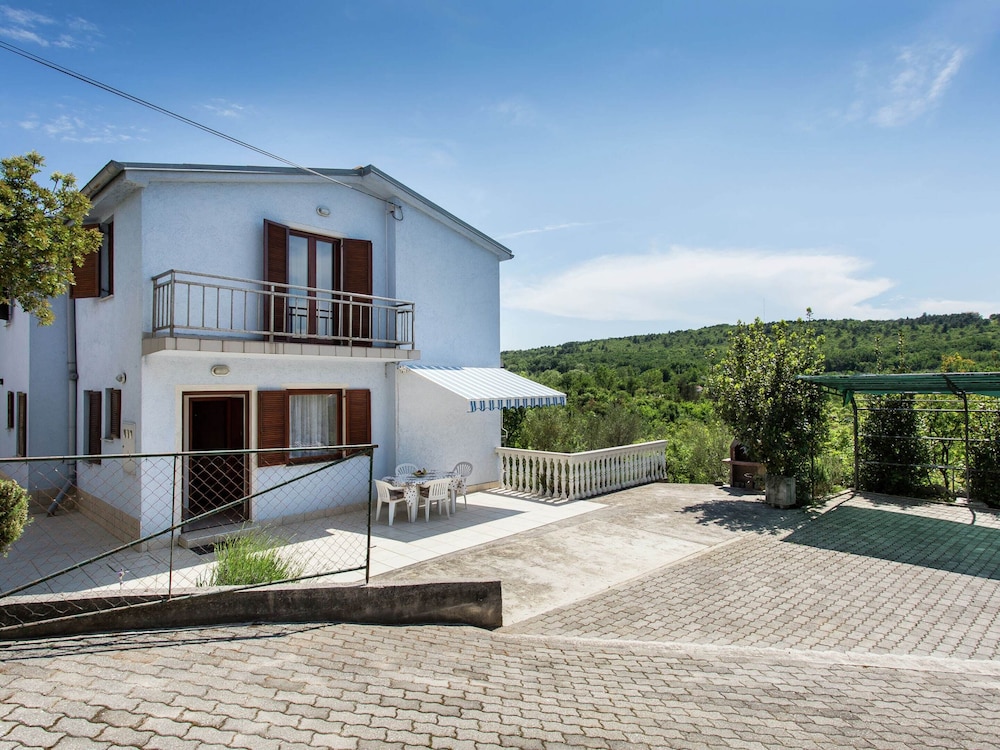U Jeraba Komplex a — hotel in Dolni Dunajovice