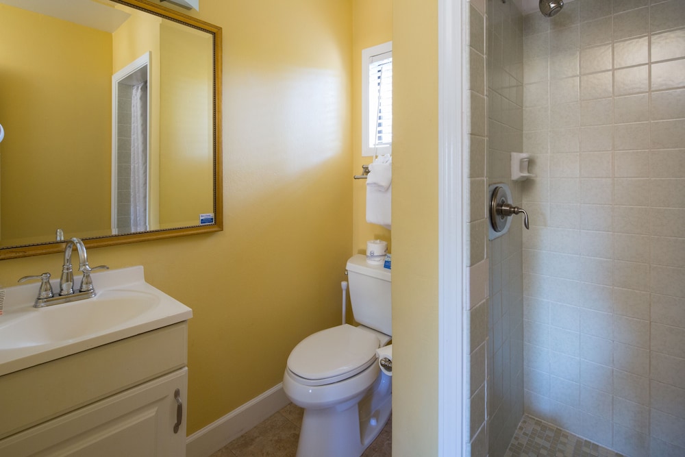 Sea Breeze Inn And Cottages - photo 58