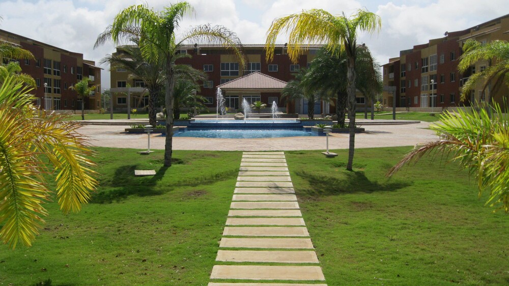 Villa La Blanquilla — 4-Star Luxury Hotel in Pampatar, Venezuela