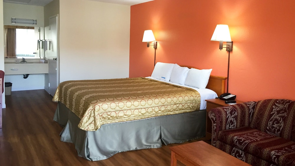 Motel 6 San Diego CA Southbay - photo 6