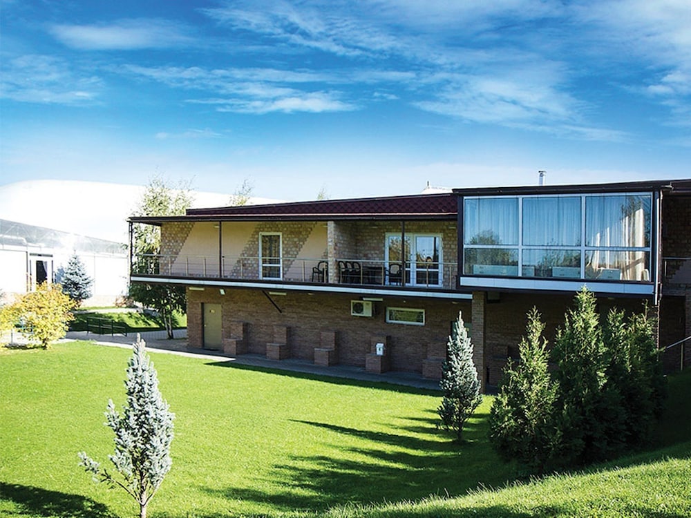 Juna Aqua Life — 4-Star Luxury Hotel in Krasnaya Gorka, Russia