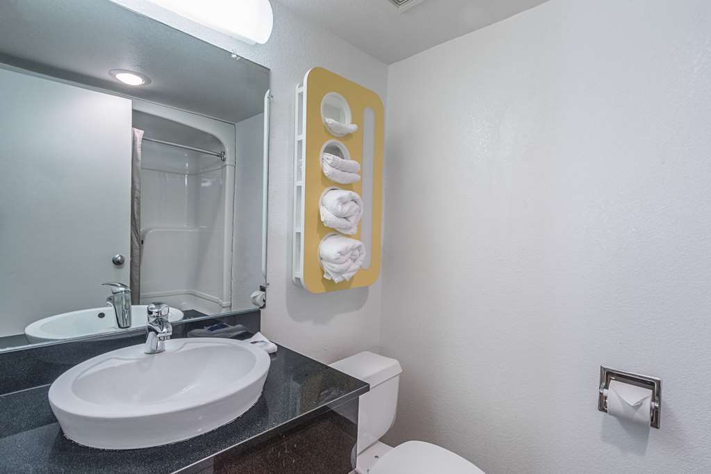 Motel 6 Kokomo In - photo 25