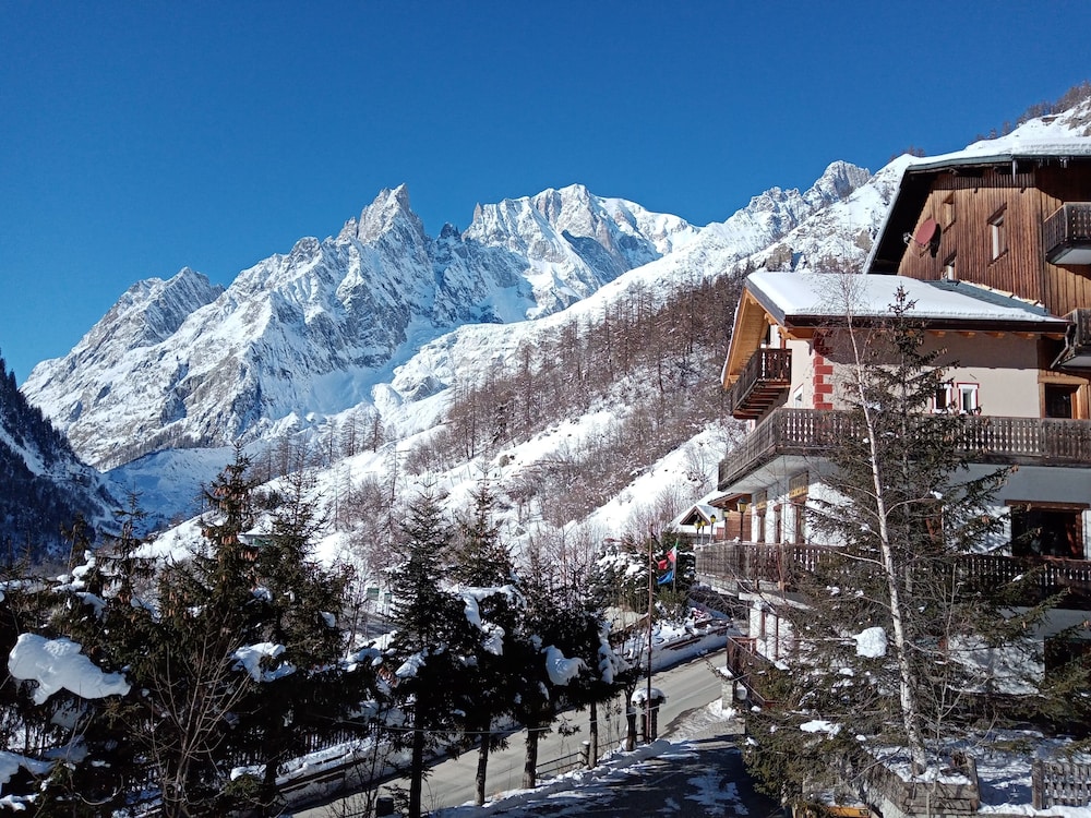 Hotel Astoria — hotel in Courmayeur