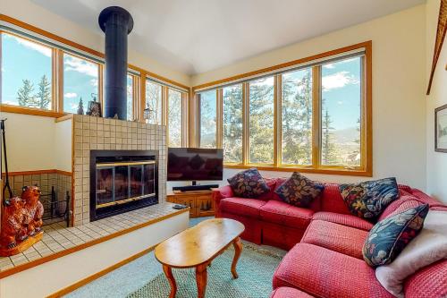 Red Fox - carbon neutral hotel in Dillon