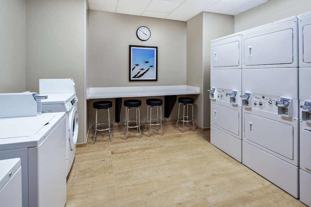 Hampton Inn & Suites San Diego Airport Liberty Station - photo 44