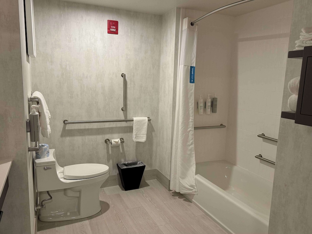 Hampton Inn and Suites Dobson - photo 24