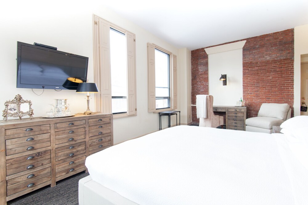 Garrison Inn Boutique Hotel - photo 14