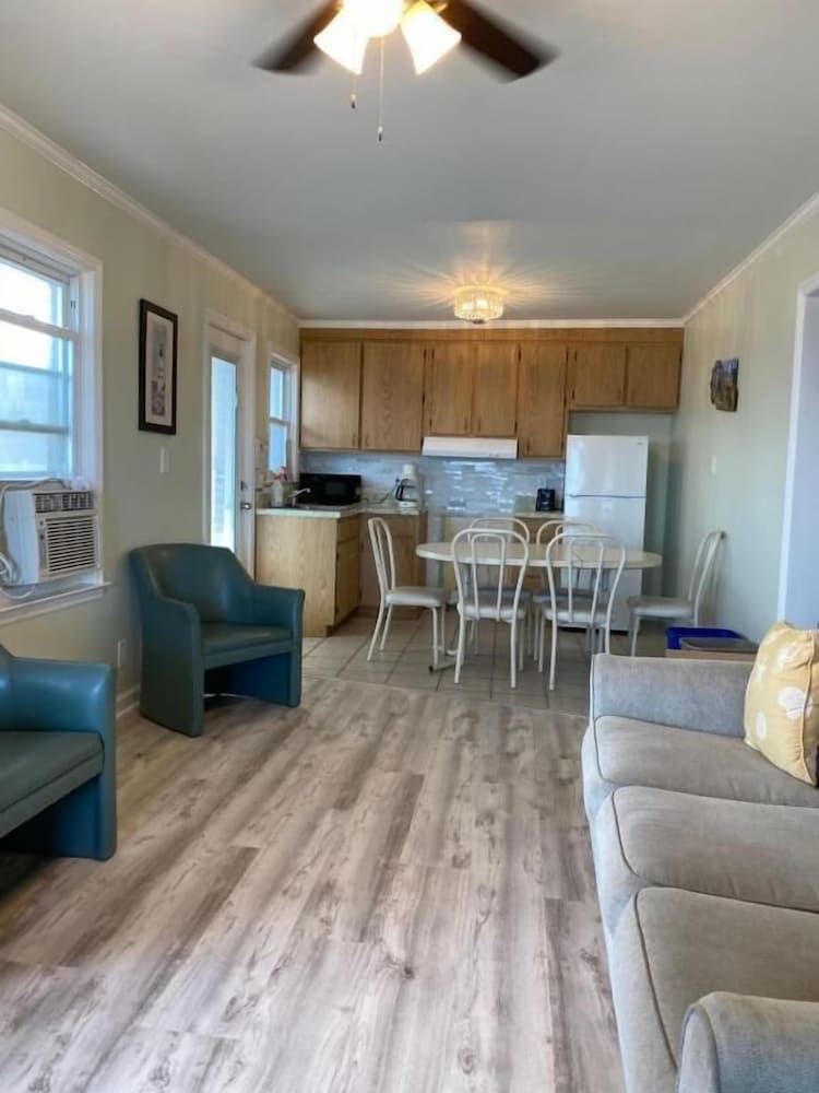 Rio Motel and Suites - photo 25
