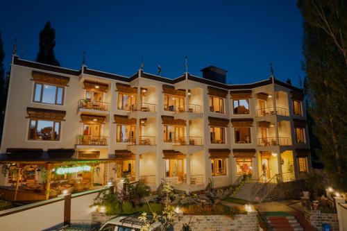 Hotel Ever - carbon neutral hotel in Leh