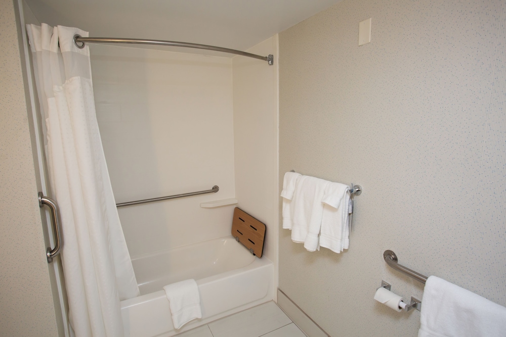 Holiday Inn Express Wilmington by IHG - photo 41