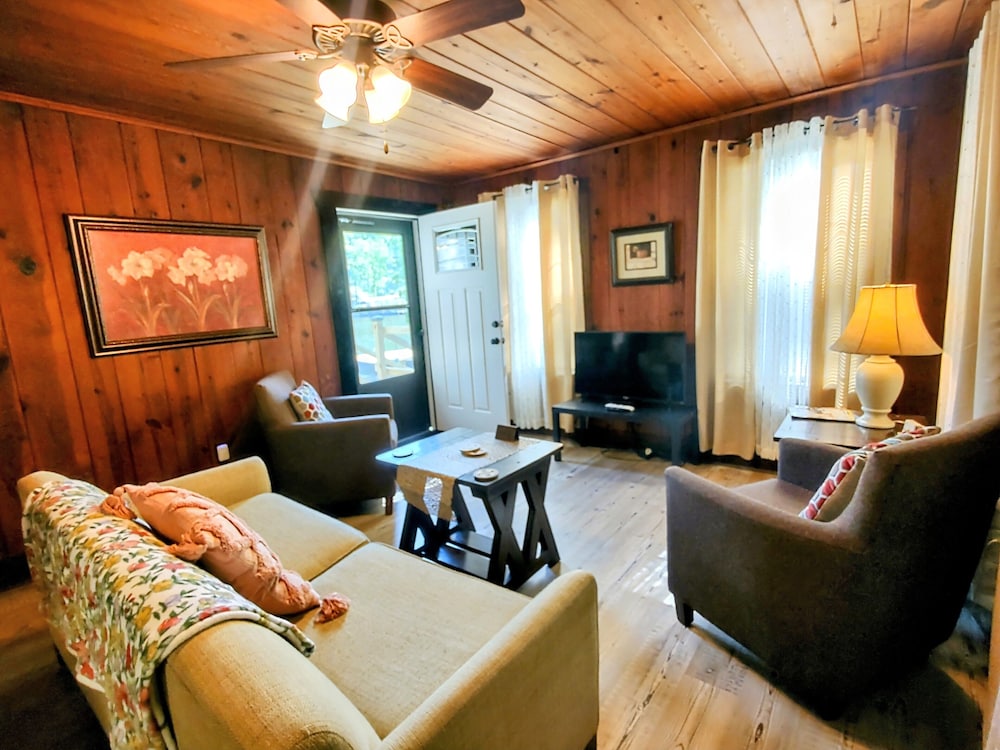 Edgewater Resort Cottage #1 - photo 75