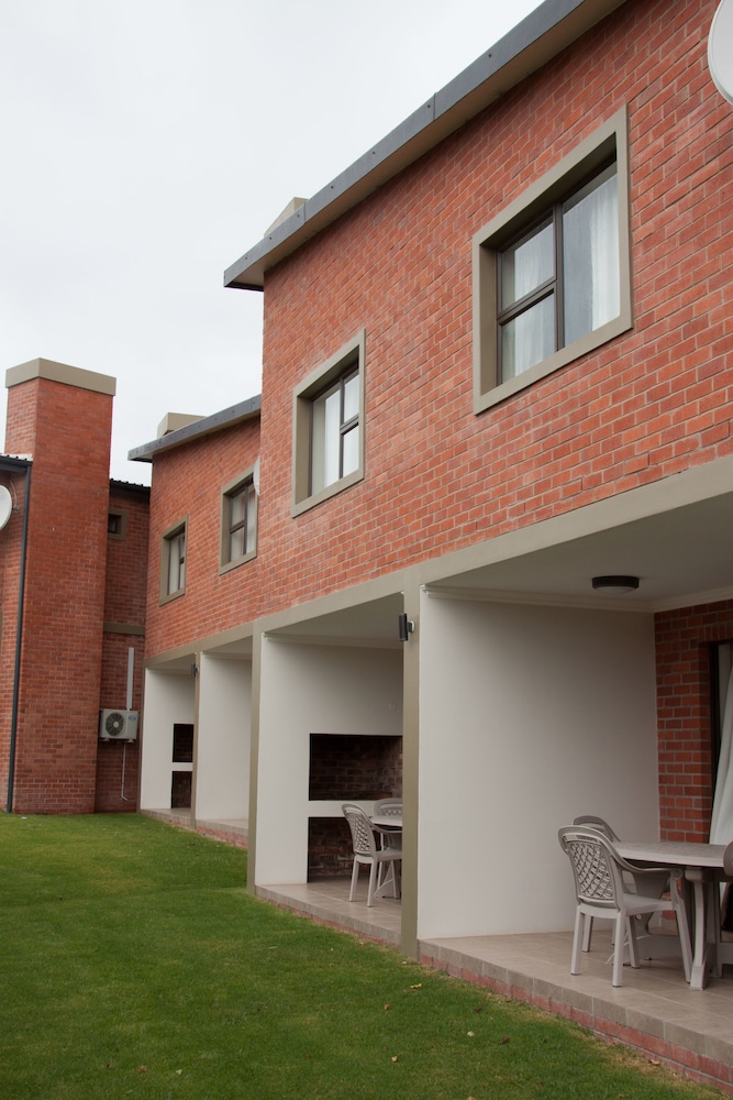Apple@JBay — 4-Star Luxury Hotel in Kruisfontein, South Africa