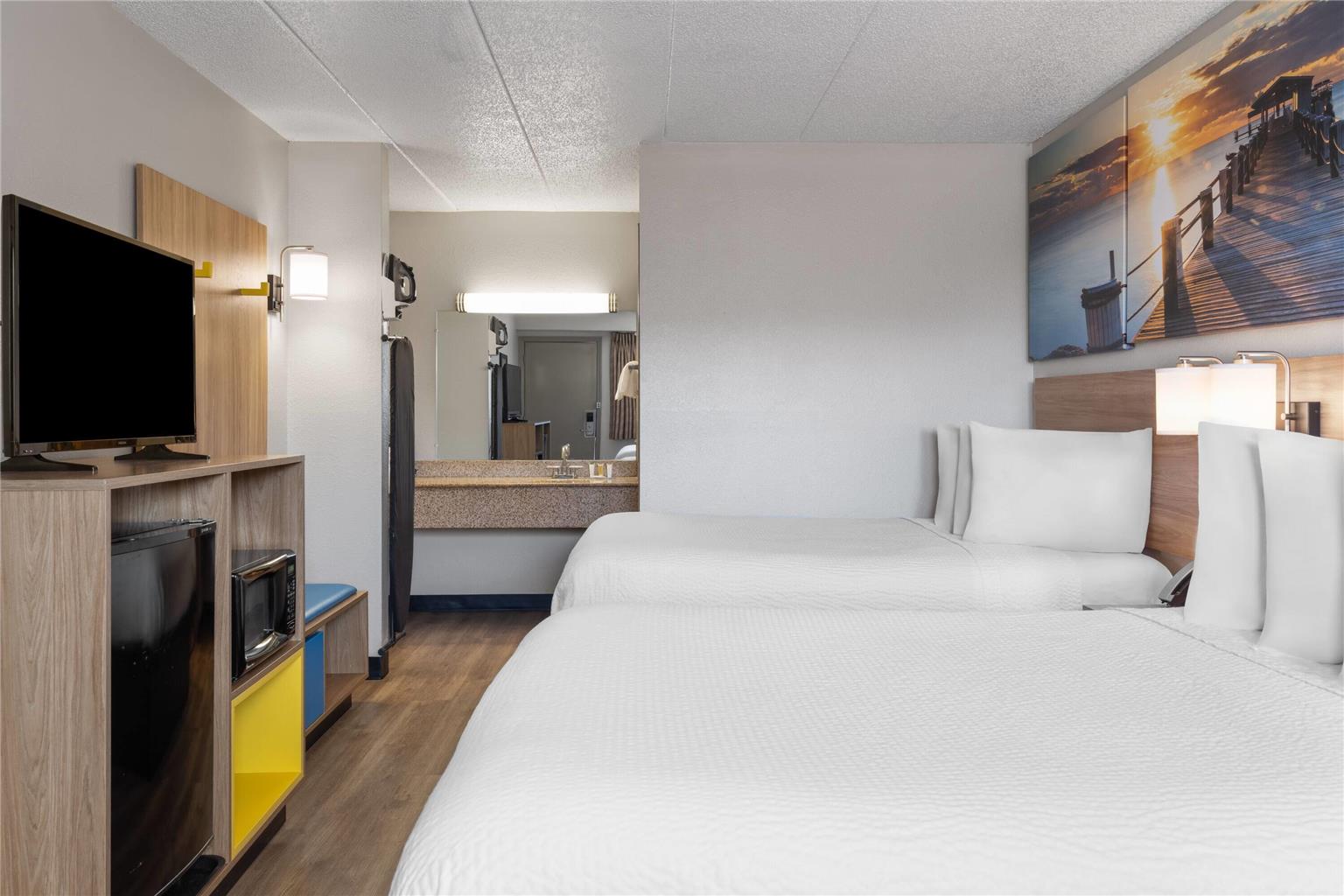 Days Inn by Wyndham Cloverdale Greencastle - photo 26