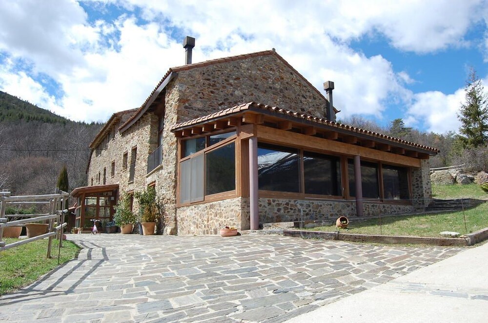 Can Gasparó Hotel Rural & Restaurant in Planoles, Spain