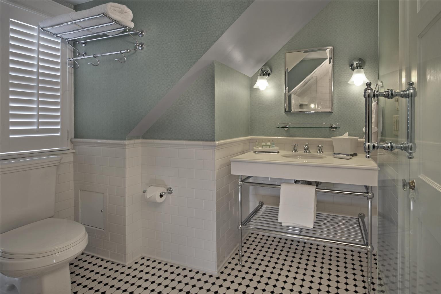Inn on Boltwood - photo 18