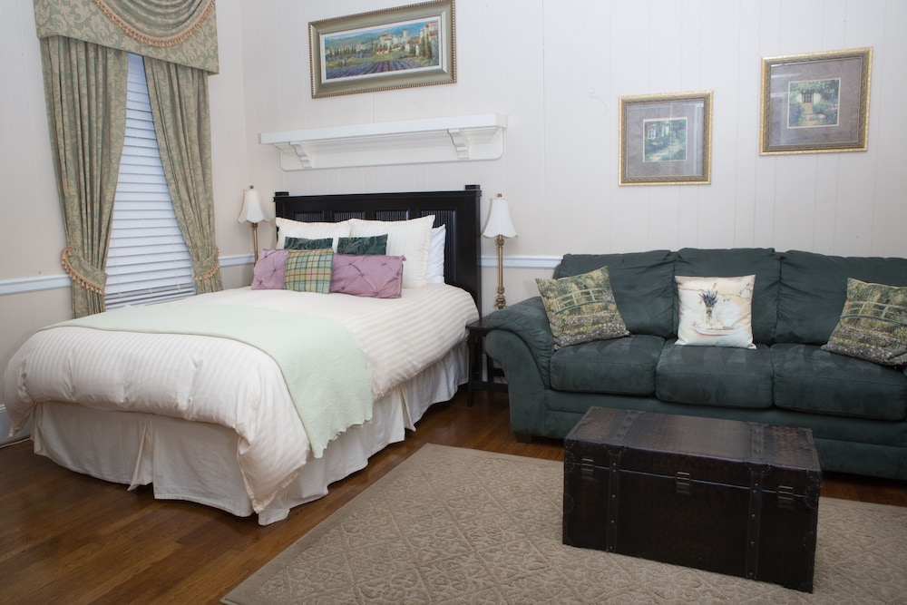 Burke Manor Inn & Pavilion - photo 11