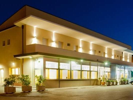 Hotel Ristorante Cesare — hotel in Savignano Sul Rubicone