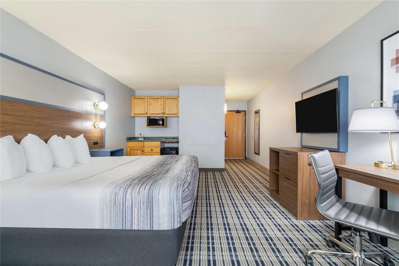 AmericInn by Wyndham Chamberlain Conference Center - photo 13