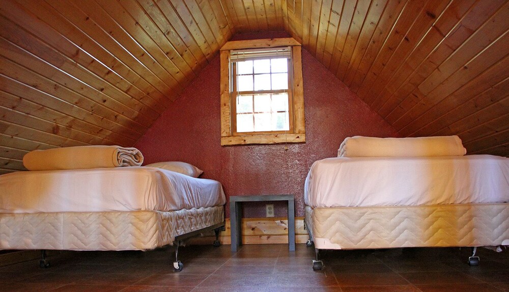 Acorns Resort - photo 7