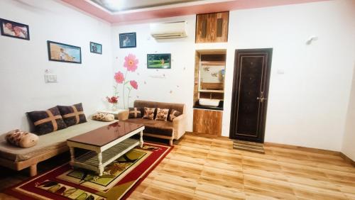 Gokul Niwas Home Stay Udaipur — 4-Star Luxury Hotel in Udaipur, India