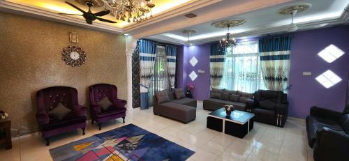 Humayyah Homestay — 4-Star Luxury Hotel in Sungai Besar, Malaysia