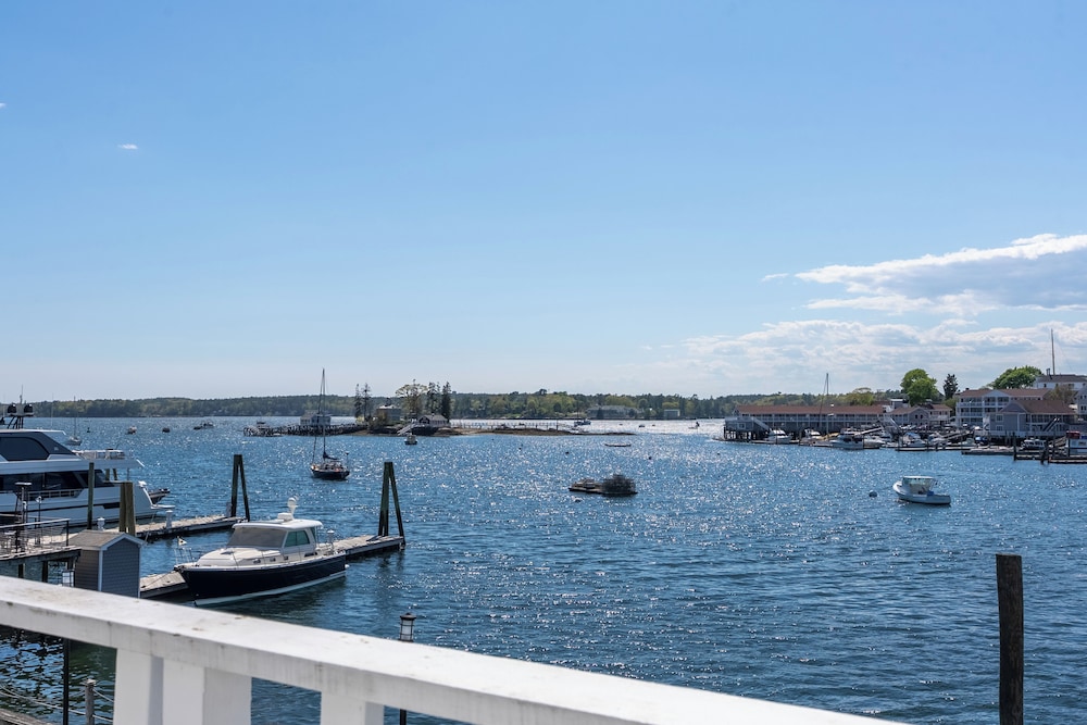 Boothbay Harbor Inn - photo 44