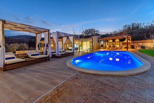 Villa4dreams — Gerani